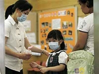 Tính đến ngày 13/7, Việt Nam có 299 trường hợp nhiễm cúm A (H1N1), chưa có trường hợp nào tử vong.
